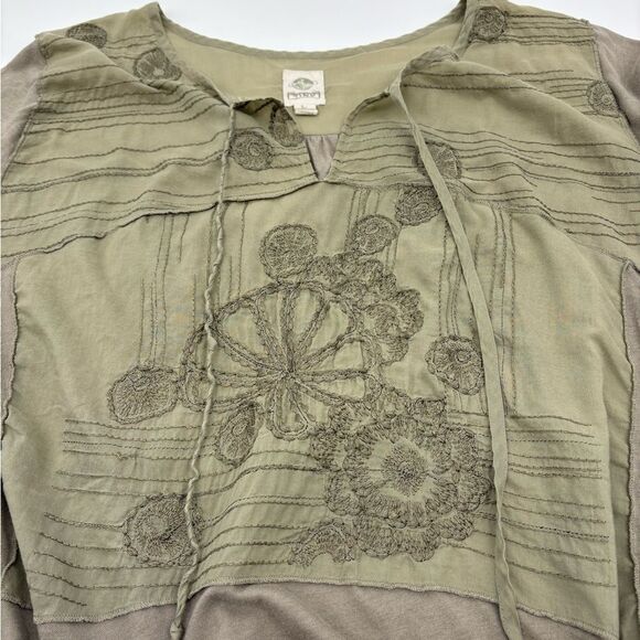 Anthropologie | TINY brand | Olive Green Embroidered Women's Top | size large - Picture 2 of 6